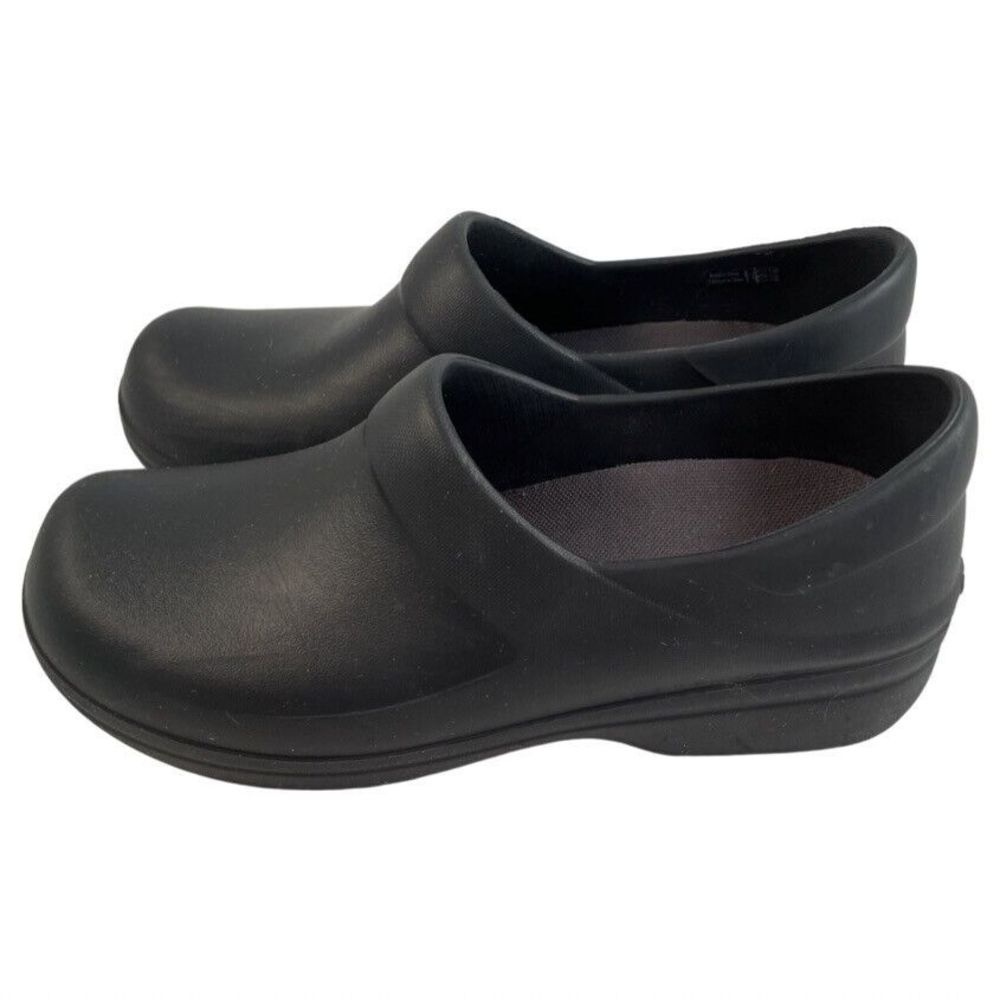 Crocs Neria Pro II Women’s Size 10 Dual Comfort Slip Resistant Work Clog Black